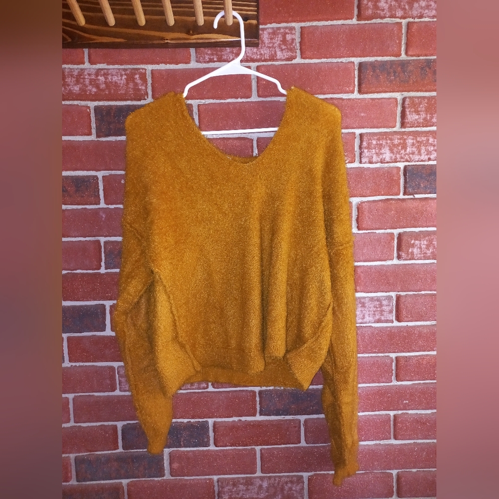 Free people sweater